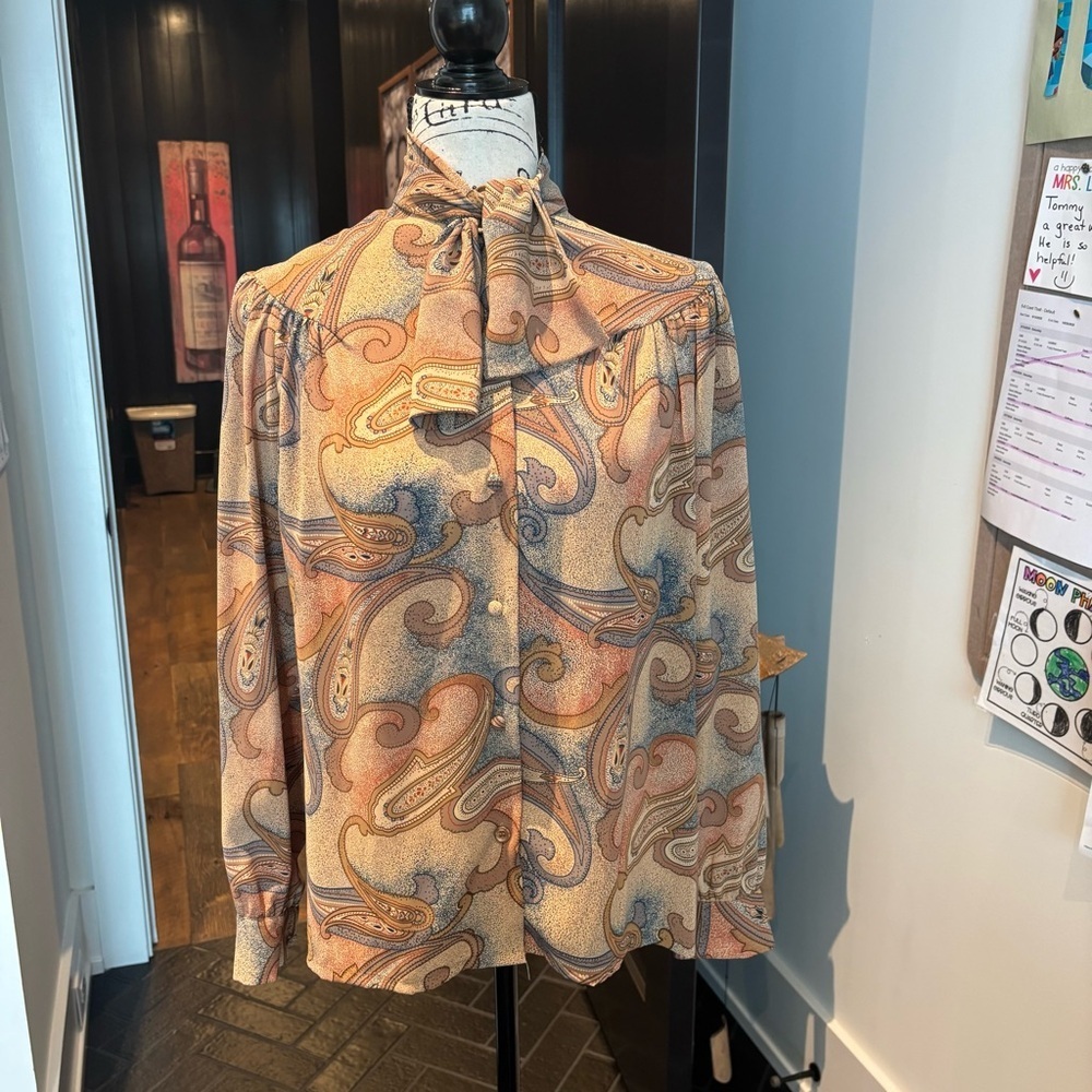 ✨ Vintage Daltoe Paisley Bow Blouse ✨